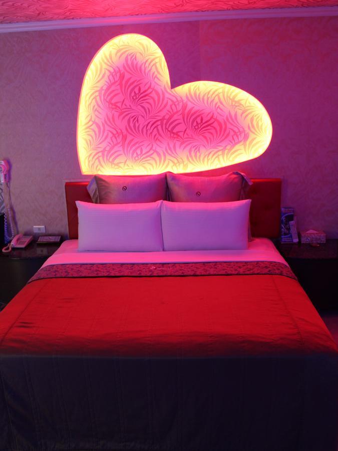 Full Moon Boutique Motel ซินจู๋ ภายนอก รูปภาพ
